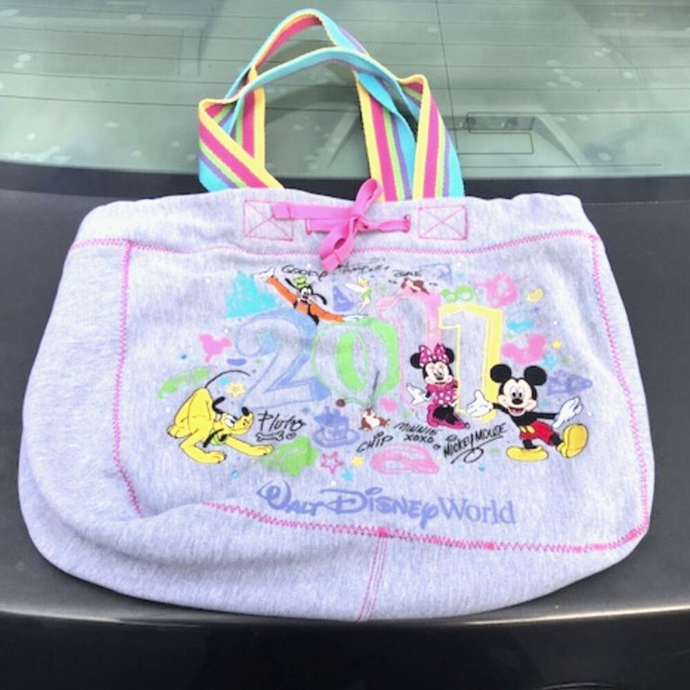 Walt Disneyworld Girls Purse/Bag . All Ages . Beach Bag . School Bag . Camping